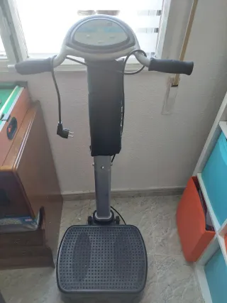 Plataforma vibratoria en buen estado