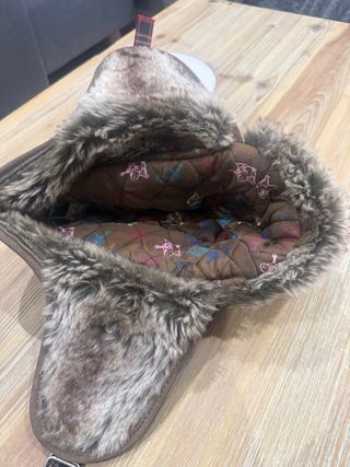 Gorro True Religion con Orejeras