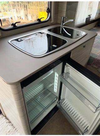 Caravana Dethleffs c'joy