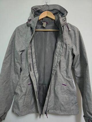 CHAQUETA IMPERMEABLE DE MONTAÑA-TREKKING.QUECHUA