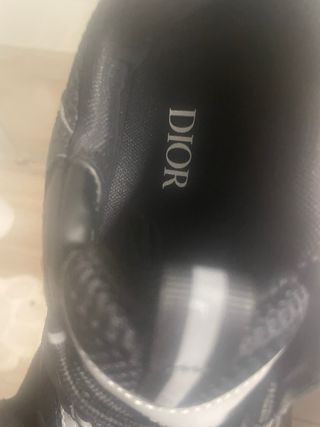 Dior B22 Sneakers Negras y Plateadas