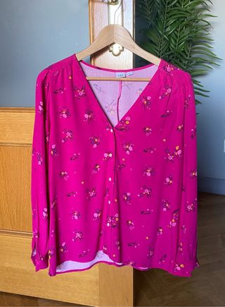 Camisa Gap flores fucsia Talla S