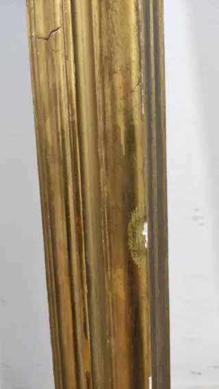 Marco antiguo dorado madera