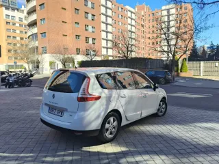 Renault Grand Scenic 2010