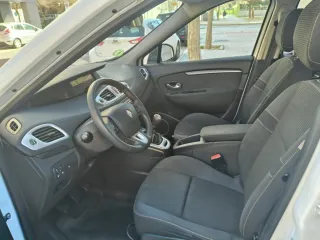 Renault Grand Scenic 2010