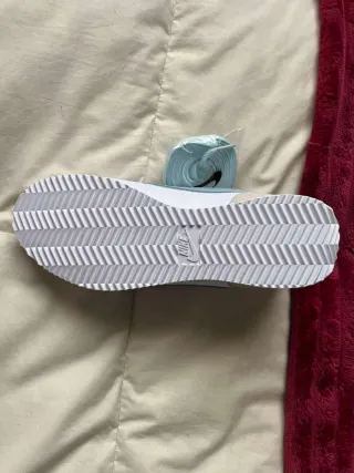 Nike Cortez Blancas y Azul Mujer