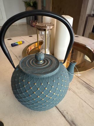 Tetera de hierro, nueva, preciosa