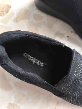 Zapatos negros mujer con pedrería