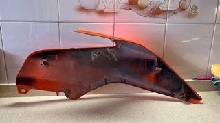 Tapa Lateral KTM Duke 125/390 Naranja