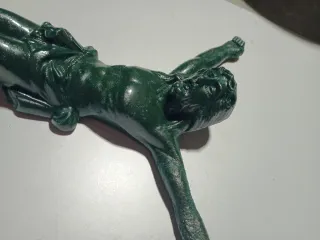 Figura Cristo Metálico Verde Vintage