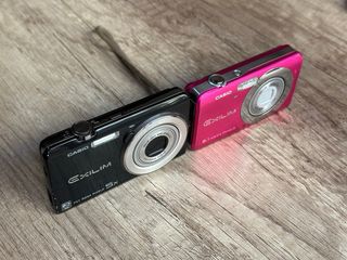 Lote 2 Fotocamere Digitali Casio EXILIM