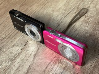 Lote 2 Fotocamere Digitali Casio EXILIM