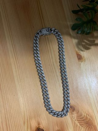 Cadena cubana de diamantes