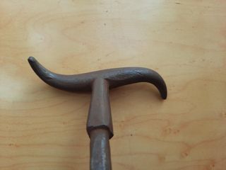 Manilla de pestillo antiguo de hierro forjado