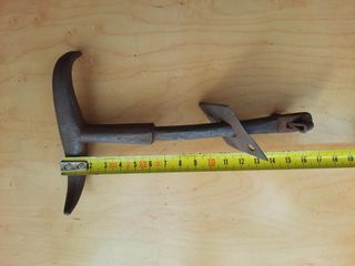 Manilla de pestillo antiguo de hierro forjado