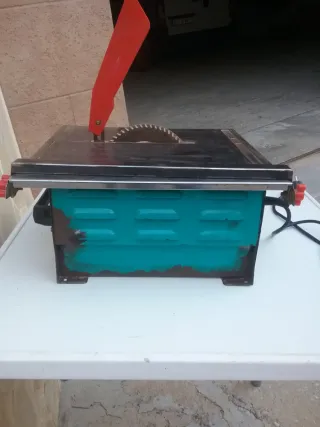 Cortadora de azulejos TOMECANIC eléctrica