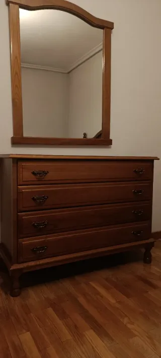 Dormitorio en madera castaño