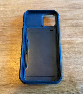 Carcasa iPhone con Tarjetero Negro