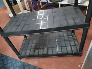 ESTANTERÍA DE PLÁSTICO