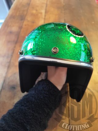 Casco metal flake flames green