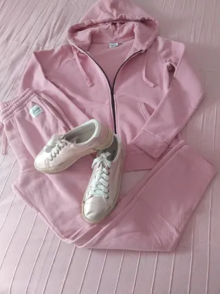Chándal rosa Andy + Zapatillas (regalo)