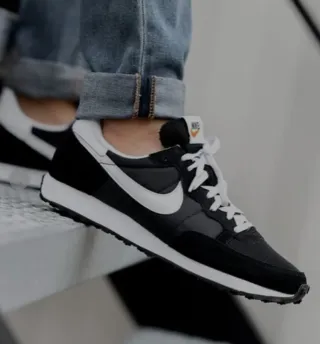 Nike Challenger OG Zapatillas Negras Blancas