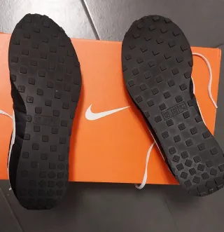 Nike Challenger OG Zapatillas Negras Blancas