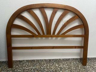 Cabezal de cama de madera