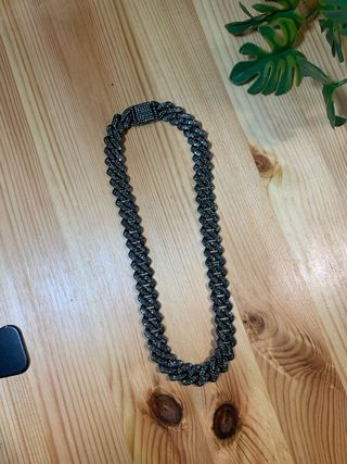 Cadena cubana de diamantes negra