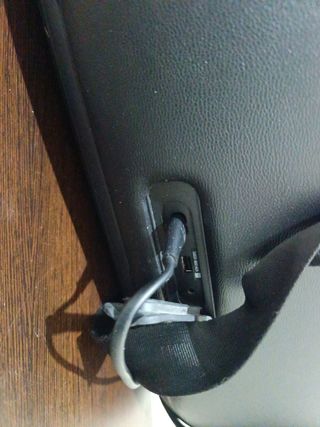 Parlante JBL PartyBox On The Go 100W