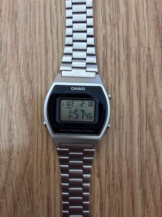 Reloj Casio Digital Plata y Negro