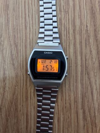 Reloj Casio Digital Plata y Negro