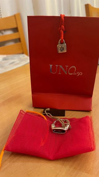 Anillo Uno de 50 Morado y Plateado Nuevo