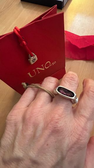 Anillo Uno de 50 Morado y Plateado Nuevo