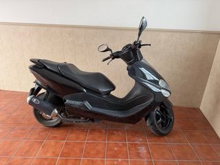Yamaha Majesty 125