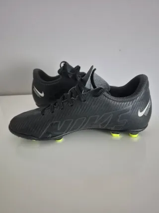 Zapatillas Nike Mercurial 4Y talla 36