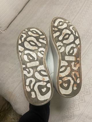 Alexander McQueen Sneakers Blancas y Grises