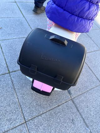 Moto Vespa Eléctrica Infantil 12V