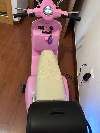 Moto Vespa Eléctrica Infantil 12V