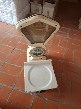 Báscula antigua Mobba