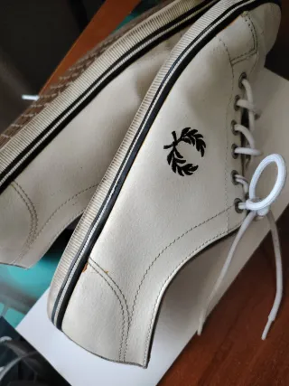 Bambas Fred Perry Talla 42 Blancas