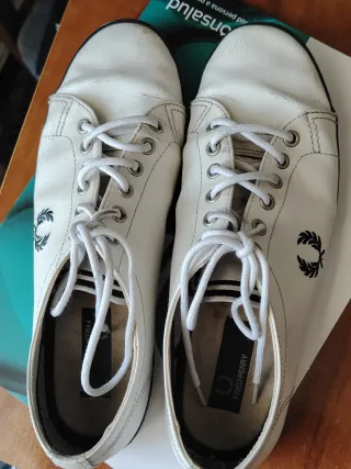 Bambas Fred Perry Talla 42 Blancas