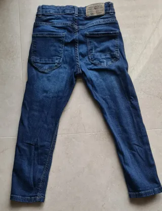 Jeans Melby bimbo 6 anni strappati