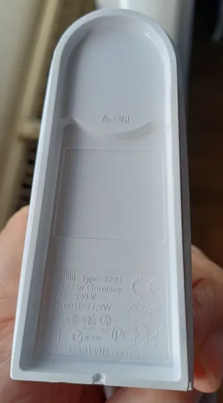 Cargador cepillo eléctrico blanco