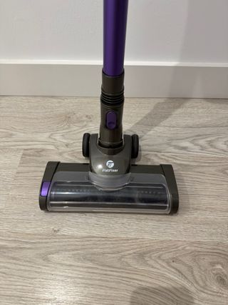 Aspiradora de mano morada