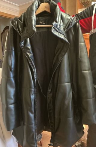 Cazadora larga Zara Piel Negra