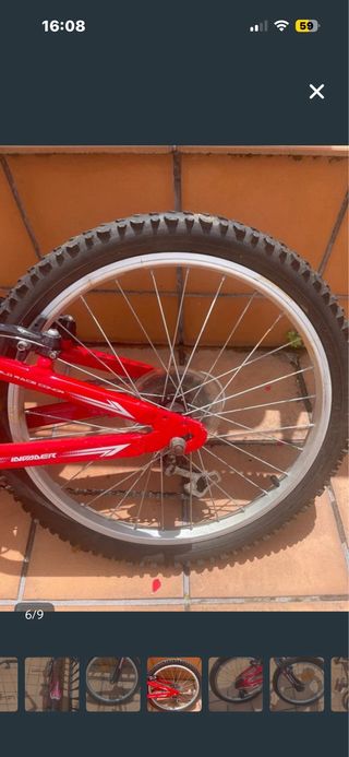 Bicicleta infantil WRC roja