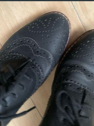 Zapatos abotinado de piel y Zapatos tipo Oxford