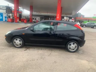 Ford Focus 2000