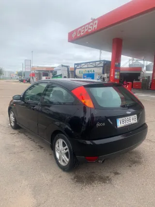 Ford Focus 2000